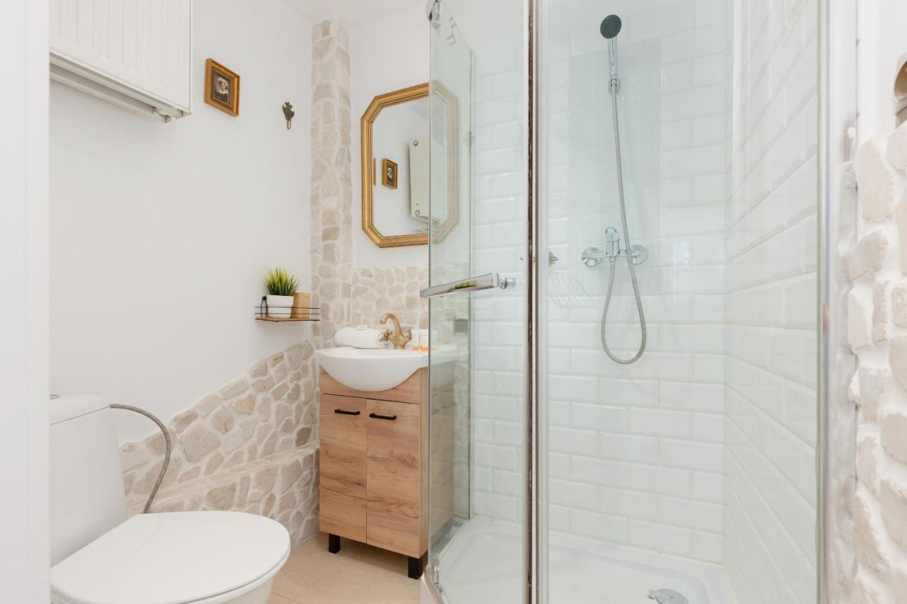 Bright Apartment Wola Near Metro Station By Noclegi Renters Warschau Exterior foto